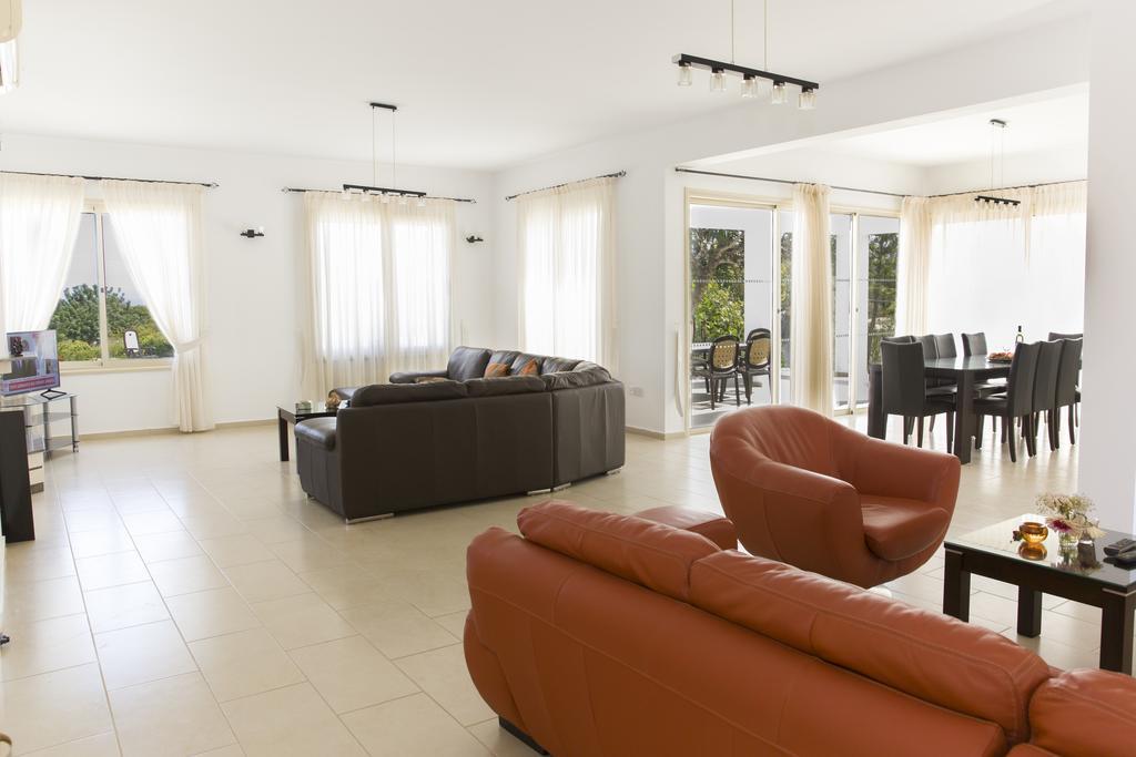 Eliofos Luxury Villa Polis Buitenkant foto