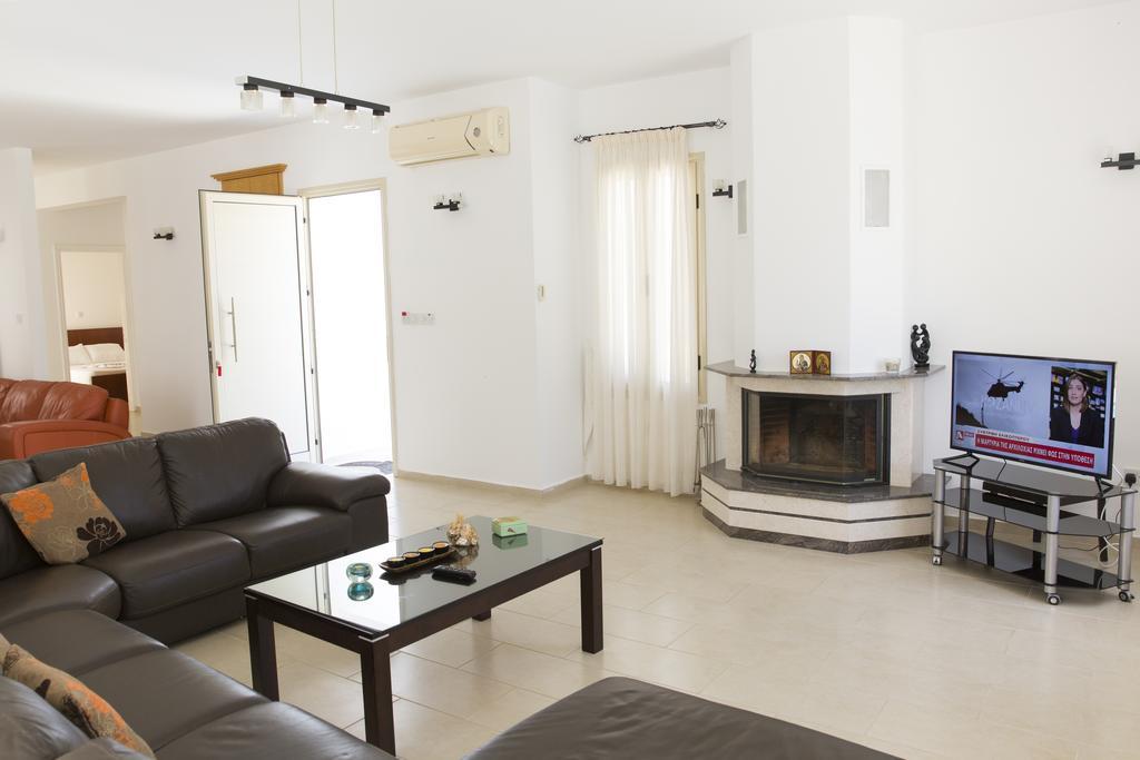 Eliofos Luxury Villa Polis Buitenkant foto